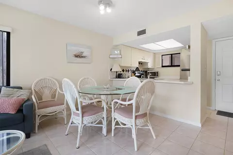 Dining - 4250 A1a S C12 #C12, Saint Augustine, FL 32080 photo 2 of 2