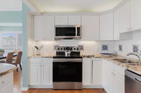 Kitchen - 5512 Atlantic Vw, Saint Augustine, FL 32080 photo 3 of 6