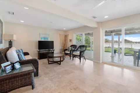 Living - 5512 Atlantic Vw, Saint Augustine, FL 32080 photo 5 of 6