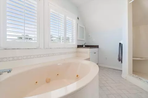 Bath - 5512 Atlantic Vw, Saint Augustine, FL 32080 photo 2 of 6