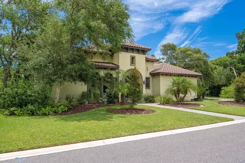 Exterior - 300 S La Crescenta Dr, Saint Augustine, FL 32080 photo 11 of 12