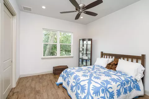 Bedroom - 300 S La Crescenta Dr, Saint Augustine, FL 32080 photo 3 of 5