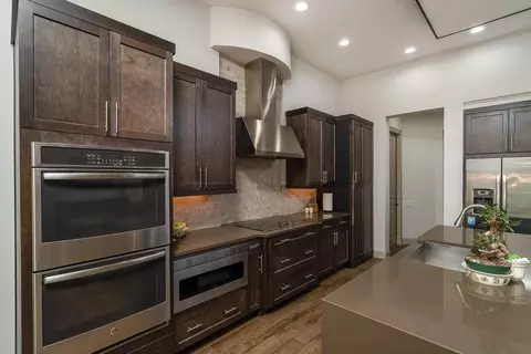 Kitchen - 300 S La Crescenta Dr, Saint Augustine, FL 32080 photo 2 of 4