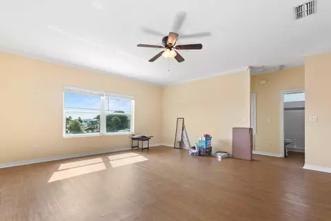 Living - 711 A1a Beach Blvd, Saint Augustine, FL 32080 photo 2 of 5
