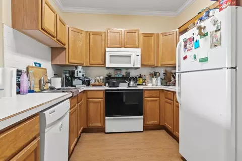 Kitchen - 711 A1a Beach Blvd, Saint Augustine, FL 32080 photo 6 of 7
