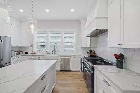 Kitchen - 240 Ridgeway Rd, Saint Augustine, FL 32080 photo 2 of 4