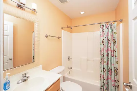 Bath - 4040 Red Pine Ln, Saint Augustine, FL 32086 photo 3 of 3