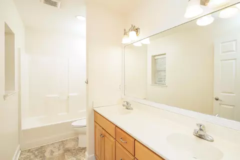 Bath - 4040 Red Pine Ln, Saint Augustine, FL 32086 photo 1 of 3