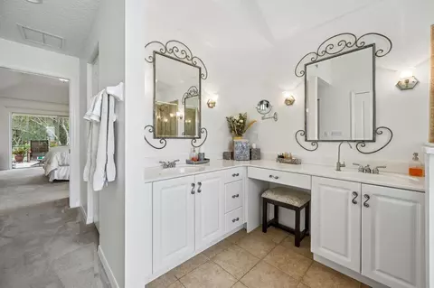 Bath - 351 Point Pleasant Dr, Saint Augustine, FL 32086 photo 1 of 4