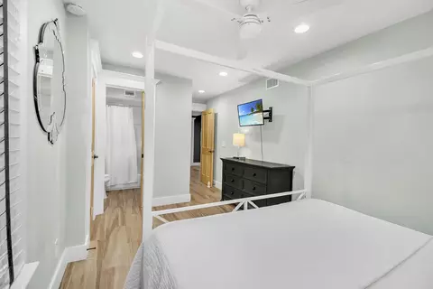 Bedroom - 9 Sevilla St, Saint Augustine, FL 32084 photo 6 of 11