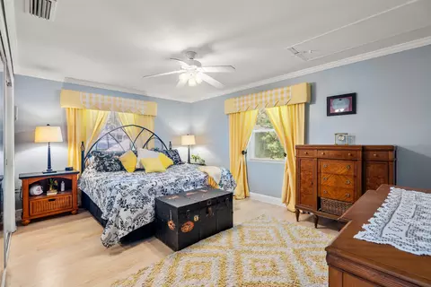 Bedroom - 8333 Colee Cove Rd, Saint Augustine, FL 32092 photo 3 of 8