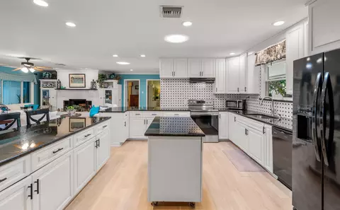 Kitchen - 8333 Colee Cove Rd, Saint Augustine, FL 32092 photo 3 of 5