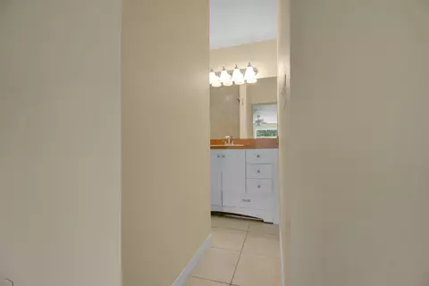 Entry Way - 228 Spring St, Saint Augustine, FL 32084 photo 1 of 1
