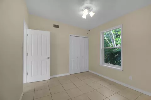 Bedroom - 228 Spring St, Saint Augustine, FL 32084 photo 4 of 5