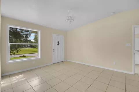 Living - 228 Spring St, Saint Augustine, FL 32084 photo 1 of 8