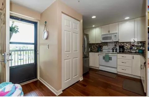 Kitchen - 4250 A1a S I35 Elevator #BLDG ST, Saint Augustine, FL 32080 photo 5 of 5