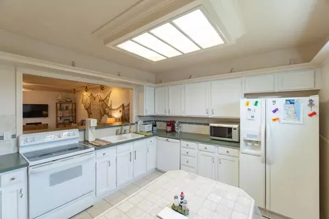 Kitchen - 7145 A1a S #12, Saint Augustine, FL 32080 photo 3 of 5