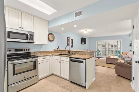 Kitchen - 1 Ocean Trace Rd #232, Saint Augustine, FL 32080 photo 1 of 3