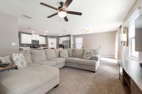 Living - 253 Jarama Cir, Saint Augustine, FL 32084 photo 2 of 4