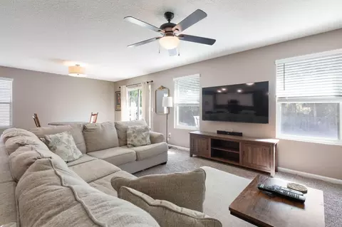 Living - 253 Jarama Cir, Saint Augustine, FL 32084 photo 3 of 4