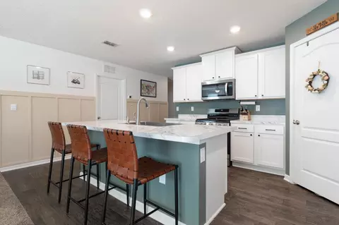 Kitchen - 253 Jarama Cir, Saint Augustine, FL 32084 photo 3 of 6