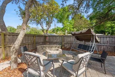 Exterior - 204 Queen Rd, Saint Augustine, FL 32086 photo 9 of 14