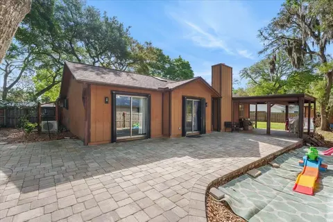Exterior - 204 Queen Rd, Saint Augustine, FL 32086 photo 10 of 14