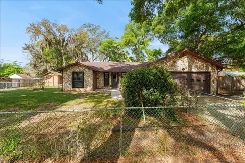 Exterior - 204 Queen Rd, Saint Augustine, FL 32086 photo 2 of 14