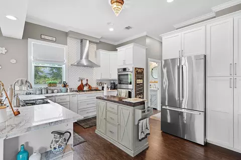 Kitchen - 500 Turnberry Ln, Saint Augustine, FL 32080 photo 4 of 5