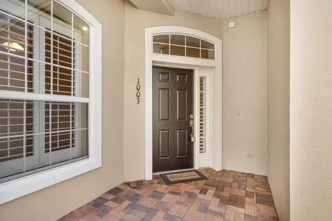 Entry Way - 1003 Makarios Dr, Saint Augustine, FL 32080 photo 2 of 5