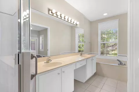 Bath - 1003 Makarios Dr, Saint Augustine, FL 32080 photo 1 of 3