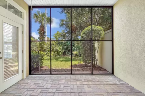Exterior - 1003 Makarios Dr, Saint Augustine, FL 32080 photo 2 of 7