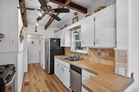 Entry Way - 6433 Madison St, Saint Augustine, FL 32080 photo 2 of 3