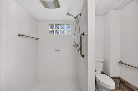 Bath - 6433 Madison St, Saint Augustine, FL 32080 photo 3 of 3