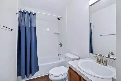 Bath - 355 Biscayne Ave, Saint Augustine, FL 32080 photo 2 of 2