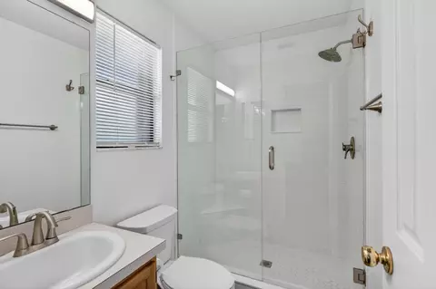 Bath - 355 Biscayne Ave, Saint Augustine, FL 32080 photo 1 of 2