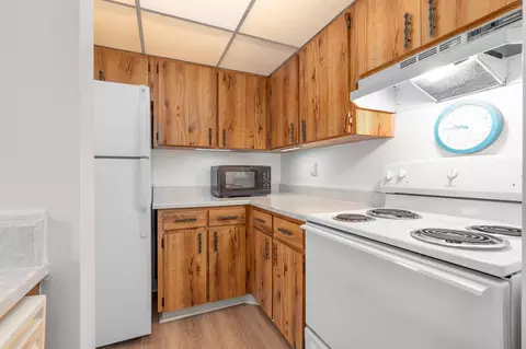 Kitchen - 5 Andalusia Ct, Saint Augustine, FL 32086 photo 5 of 5