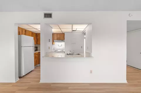 Kitchen - 5 Andalusia Ct, Saint Augustine, FL 32086 photo 2 of 5