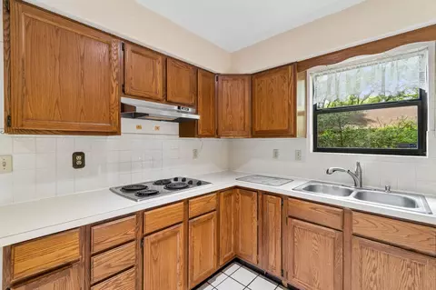 Kitchen - 4221 Wicks Br, Saint Augustine, FL 32086 photo 4 of 8