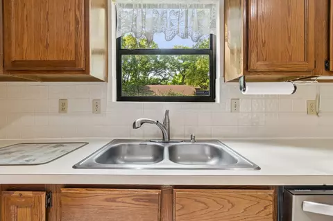 Kitchen - 4221 Wicks Br, Saint Augustine, FL 32086 photo 8 of 8