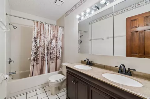 Bath - 4221 Wicks Br, Saint Augustine, FL 32086 photo 2 of 6