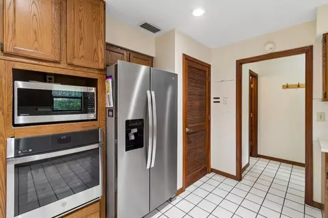 Kitchen - 4221 Wicks Br, Saint Augustine, FL 32086 photo 6 of 8