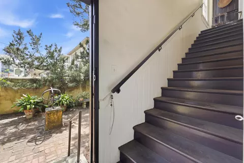 Entry Way - 50 Charlotte St, Saint Augustine, FL 32084 photo 2 of 7