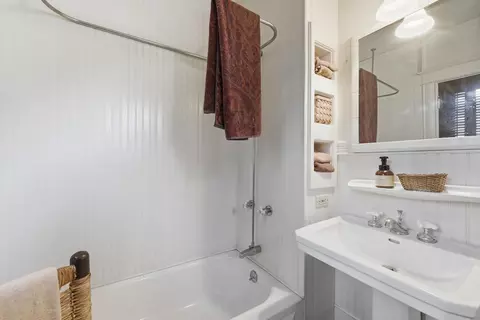 Bath - 50 Charlotte St, Saint Augustine, FL 32084 photo 1 of 4