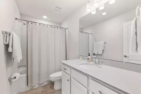Bath - 165 Myrtle Oak Ct, Saint Augustine, FL 32092 photo 5 of 5