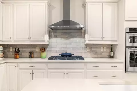 Kitchen - 165 Myrtle Oak Ct, Saint Augustine, FL 32092 photo 3 of 6