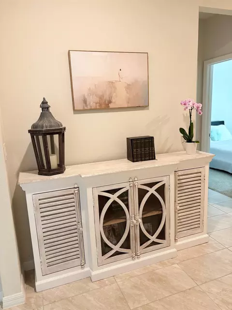 Entry Way - 165 Myrtle Oak Ct, Saint Augustine, FL 32092 photo 2 of 4