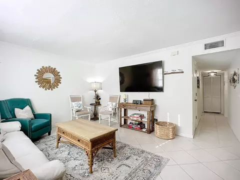 Living - 30 Brigantine Ct, Saint Augustine, FL 32080 photo 1 of 4
