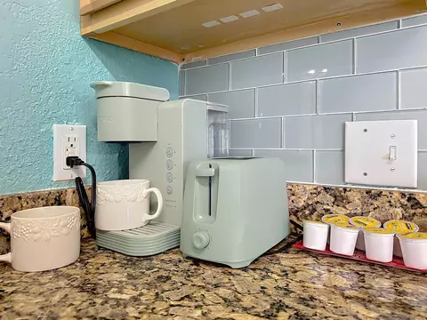 Kitchen - 30 Brigantine Ct, Saint Augustine, FL 32080 photo 7 of 10