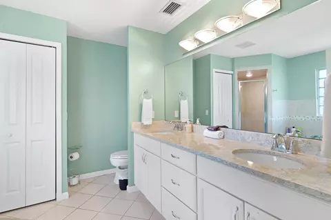 Bath - 7101 Middleton Ave, Saint Augustine, FL 32080 photo 1 of 5